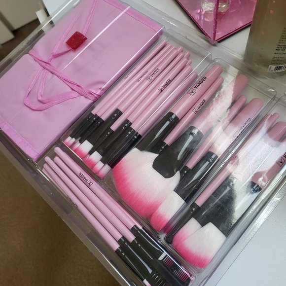 Other - Makeup Brush set - BNIB